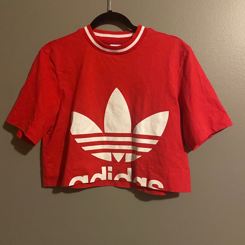 super cute adidas crop top!